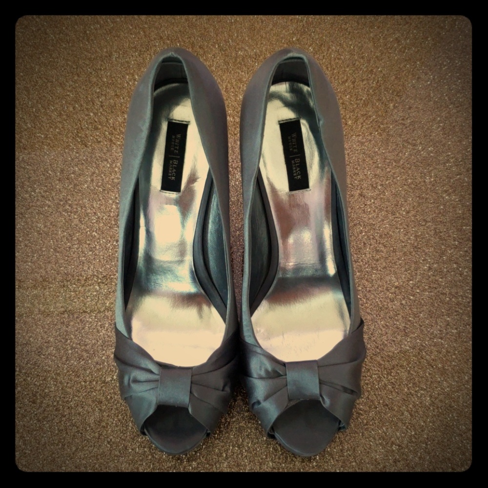 WHBM gray Satin peeptoe 4" heels size 10